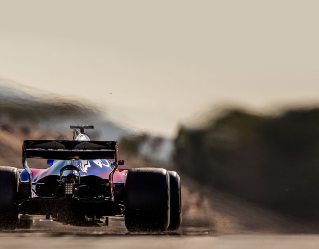 Scuderia Toro Rosso Limited Edition - ニュース - EDIFICE